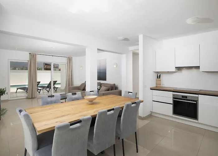 וילה D&j וודניאן